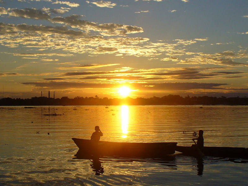 rio amazonas en Iquitos, donde nace el rio