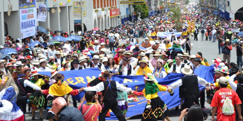 Cronograma y actividades del Carnaval Huaracino 2015
