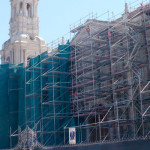 Continúan trabajos de limpieza en fachada de Catedral de Arequipa
