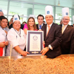 Perú obtiene récord Guinness con la ensalada de quinua más grande del mundo