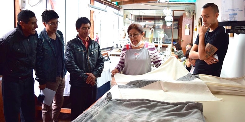 Mincetur promueve capacitación para artesanos de Ayacucho