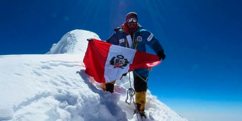 Pareja de montañistas peruanos conquistan los Himalayas