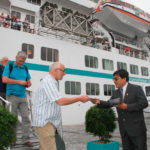 crucero arriba a puerto de ilo con 500 turistas alemanes