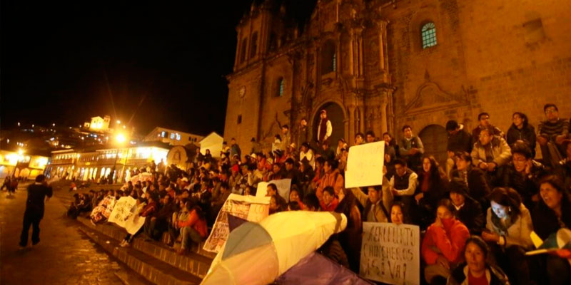 Pobladores del Cusco realizan vigilia en favor de aeropuerto de Chinchero