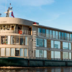 Nuevo crucero de lujo Delfín III inicia operaciones en río Amazonas