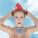 Tour Operador en Rusia lanza polémica campaña utilizando fotos de ‘sobrecargos’ sin ropa