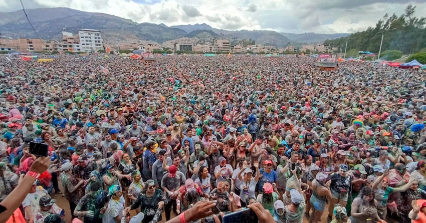 Alrededor de 70 mil turistas disfrutaron del Carnaval de Cajamarca